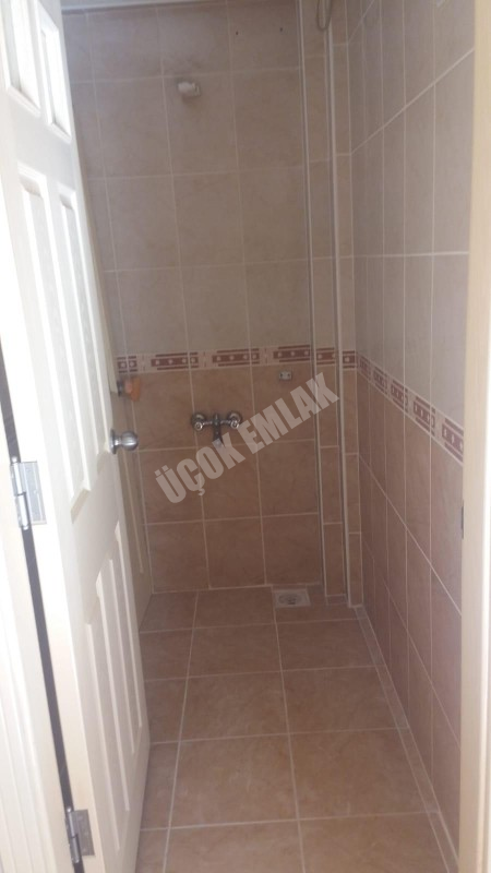 AFYON ÜÇOK EMLAKTAN ESENTEPE MAH KİRALIK 3+1 TEMİZ BAKIMLI DAİRE