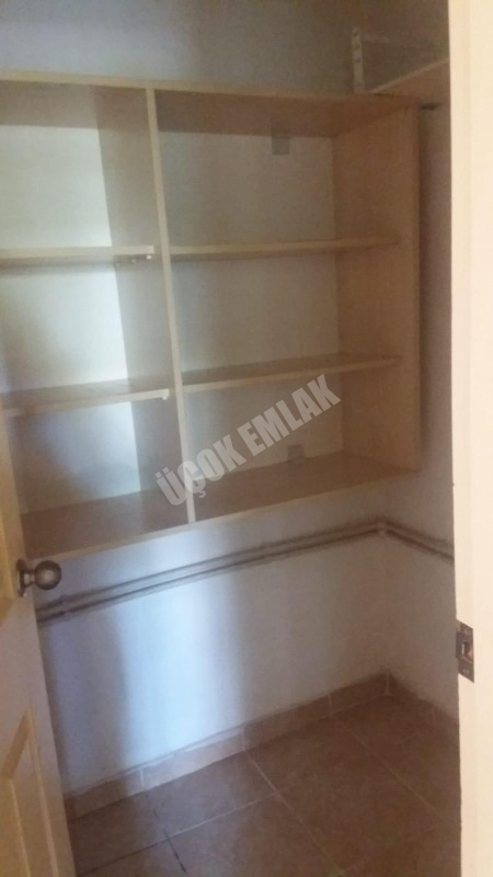 AFYON ÜÇOK EMLAKTAN ESENTEPE MAH KİRALIK 3+1 TEMİZ BAKIMLI DAİRE