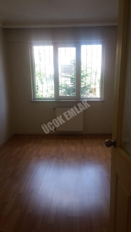 AFYON ÜÇOK EMLAKTAN ESENTEPE MAH KİRALIK 3+1 TEMİZ BAKIMLI DAİRE