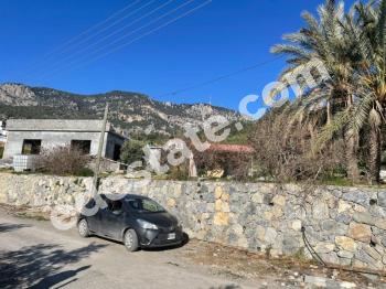 Girne Kozanköy'de Satılık 3+1 Bitmeye Yakın Müstakil Ev