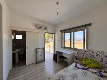 KÜÇÜK KAYMAKLI' DA TÜRK MALI SATILIK DAİRE
