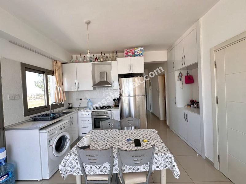 KÜÇÜK KAYMAKLI' DA TÜRK MALI SATILIK DAİRE