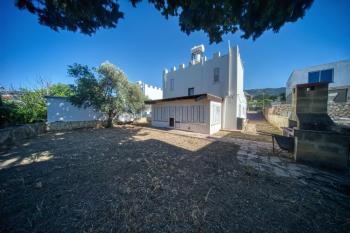 Girne Karşıyaka'da Satılık 3+1 Villa