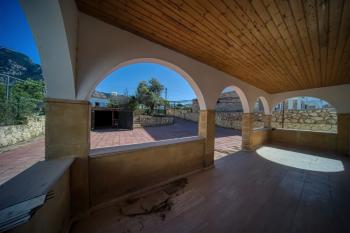 Girne Karşıyaka'da Satılık 3+1 Villa