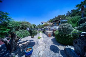 Girne Karşıyaka'da Satılık Lüks Villa 