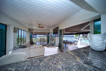 Girne Karşıyaka'da Satılık Lüks Villa 