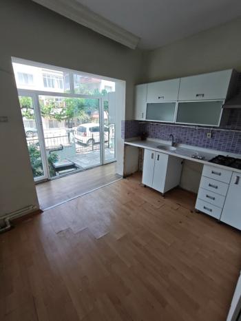 * AFYON ÜÇOK EMLAKTAN KANLICA MAH 3+1 110M² TEMİZ BAKIMLI KİRALIK DAİRE *