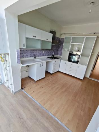 * AFYON ÜÇOK EMLAKTAN KANLICA MAH 3+1 110M² TEMİZ BAKIMLI KİRALIK DAİRE *