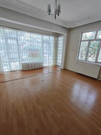 * AFYON ÜÇOK EMLAKTAN KANLICA MAH 3+1 110M² TEMİZ BAKIMLI KİRALIK DAİRE *