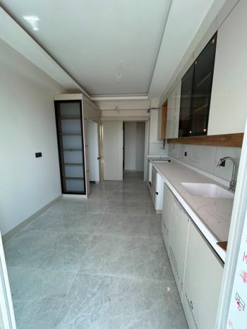 AFYON ÜÇOK EMLAKTAN ALİ İHSAN PAŞA MAH SIFIR EBEVEYN BANYOLU  3+1 115M² SATILIK LÜX DAİRELER 