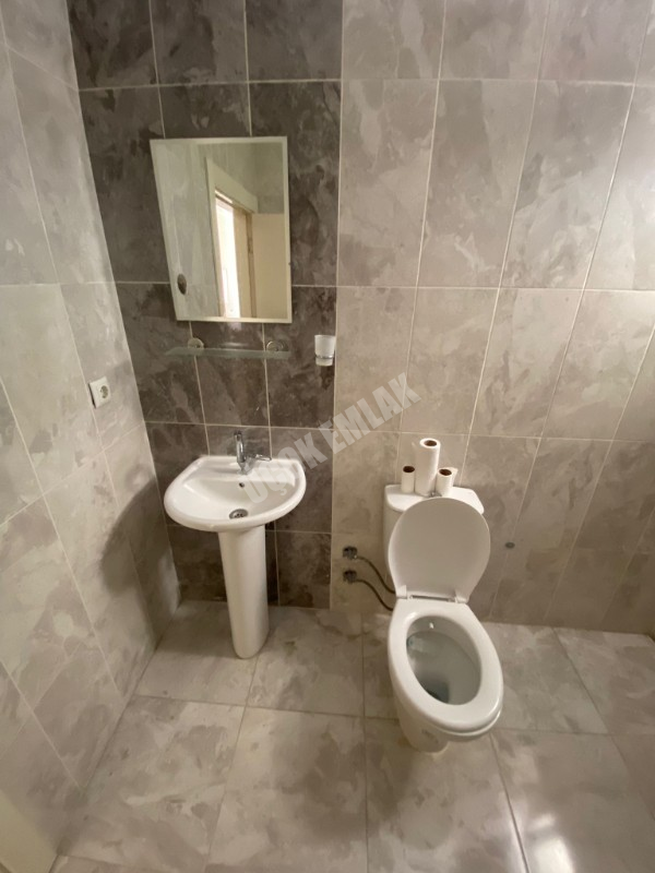 * AFYON ÜÇOK EMLAKTAN ERENLER MAH 1+1 45M² FULL EŞYALI KİRALIK DAİRE *