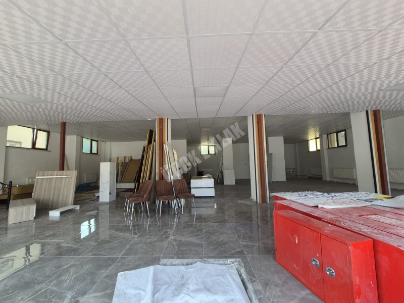 * AFYON ÜÇOK EMLAKTAN SAHİPATA MAH 260M² ZEMİN KAT İŞLEK CADDE ÜZERİ KİRALIK DÜKKAN *