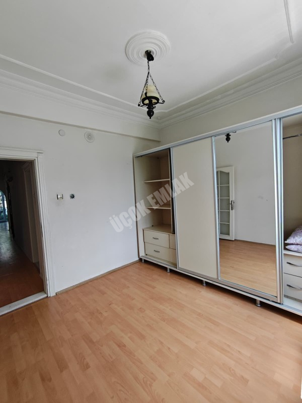 * AFYON ÜÇOK EMLAKTAN KANLICA MAH 3+1 110M² TEMİZ BAKIMLI KİRALIK DAİRE *