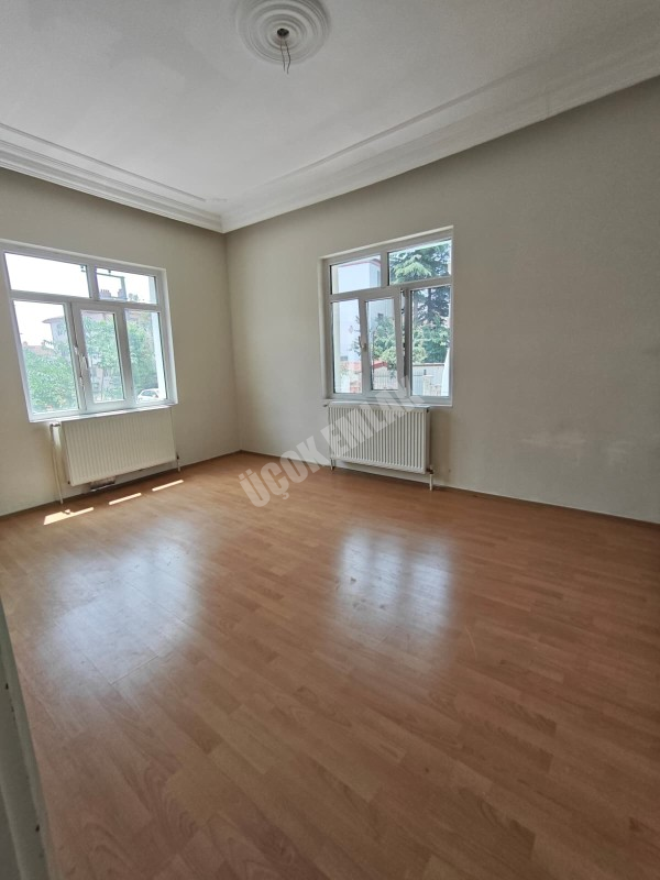 * AFYON ÜÇOK EMLAKTAN KANLICA MAH 3+1 110M² TEMİZ BAKIMLI KİRALIK DAİRE *