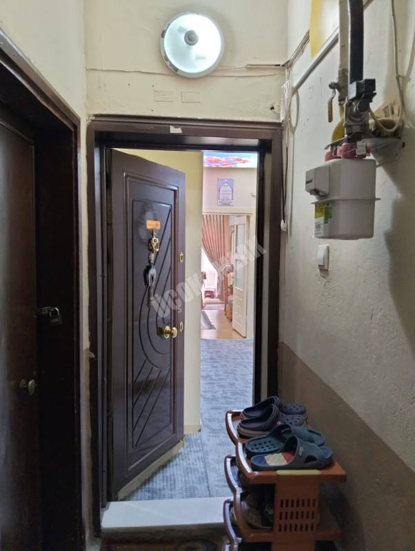 * AFYON ÜÇOK EMLAKTAN AMBARYOLU'NDA 2+1 115M² TEMİZ BAKIMLI MERKEZİ KONUMDA SATILIK DAİRE * 