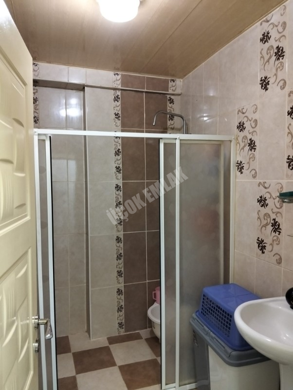 * AFYON ÜÇOK EMLAKTAN AMBARYOLU'NDA 2+1 115M² TEMİZ BAKIMLI MERKEZİ KONUMDA SATILIK DAİRE * 