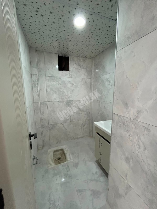 AFYON ÜÇOK EMLAKTAN ALİ İHSAN PAŞA MAH SIFIR EBEVEYN BANYOLU  3+1 115M² SATILIK LÜX DAİRELER 