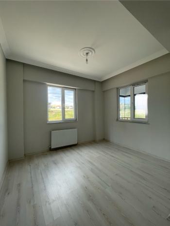 Güvenay - Çorum Gülabibey Mah. Kapaklı da Satılık 2+1 Daire 