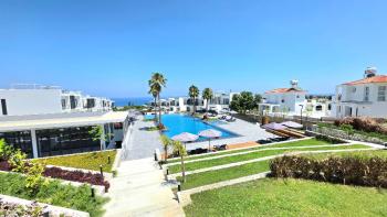 KKTC Girne Karşıyaka'nın En Güzel ve Donanımlı Sitesinde Satılık 1+1 Bahçe Katı Daire