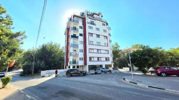 KKTC Girne Merkezde Muhteşem Konumda Satılık 2+1 Eşyalı Daire