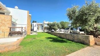 KKTC Girne Zeytinlikte Site İçerisinde Kiralık 2+1 Eşyalı Daire