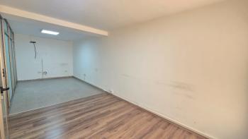  KARAOĞLANOĞLU'NDA KİRALIK PRESTİJLİ TİCARİ ALAN | 180 m² | 2 KATLI | 5 OTOPARKLI | BÜYÜMEYE AÇIK İŞLETMELER İÇİN FIRSAT