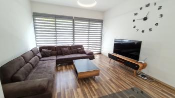 Girne/Karaoğlanoğlu Lilium Sitesinde Satılık 2+1 Eşyalı Villa