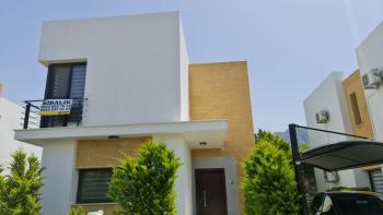 Girne/Karaoğlanoğlu Lilium Sitesinde Satılık 2+1 Eşyalı Villa