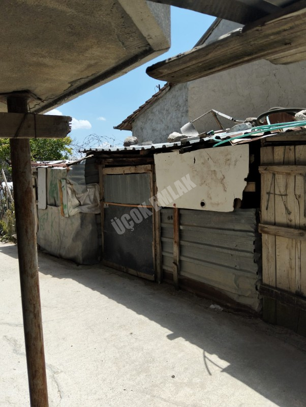 * AFYON ÜÇOK EMLAKTAN SAHİPATA MAH 3+1 110M² TEMİZ BAKIMLI KOMPLE SATILIK BİNA 
