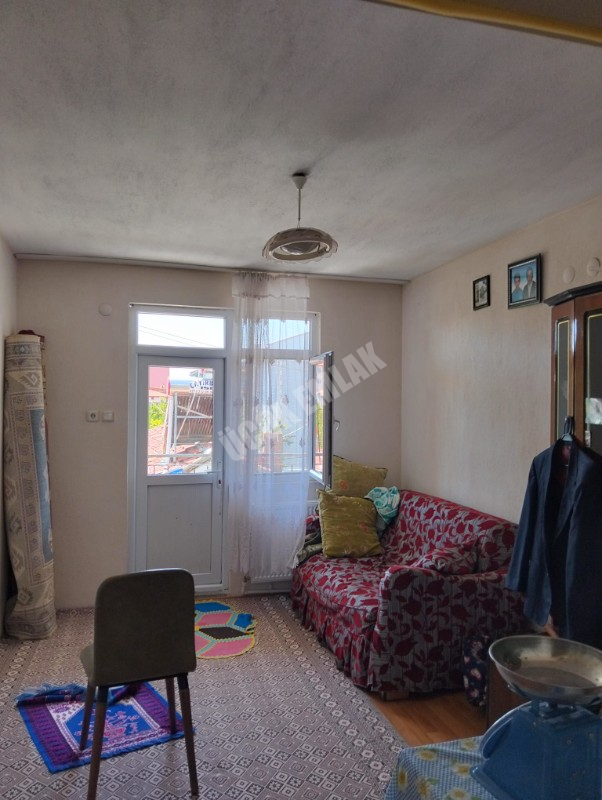 * AFYON ÜÇOK EMLAKTAN SAHİPATA MAH 3+1 110M² TEMİZ BAKIMLI KOMPLE SATILIK BİNA 