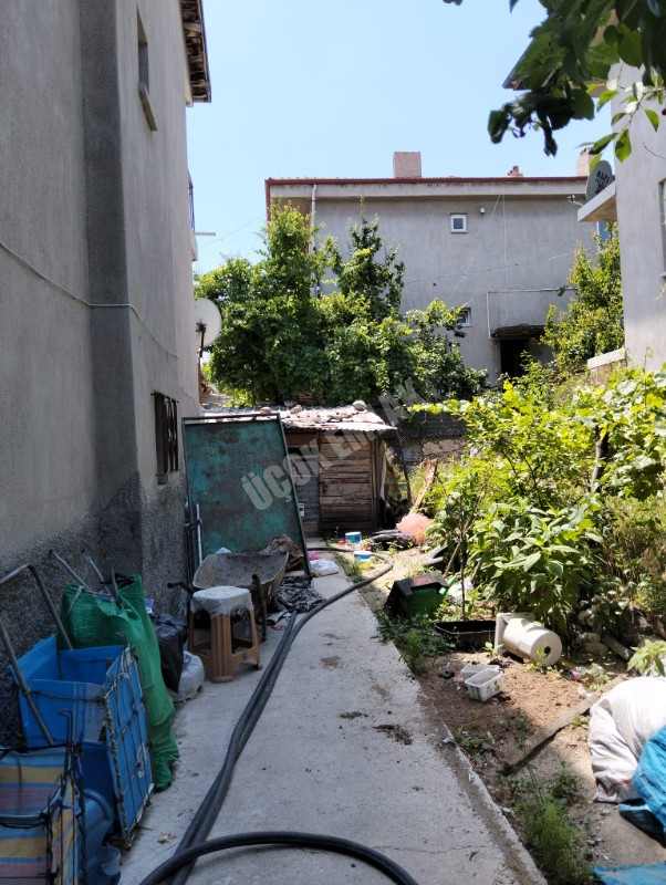 * AFYON ÜÇOK EMLAKTAN SAHİPATA MAH 3+1 110M² TEMİZ BAKIMLI KOMPLE SATILIK BİNA 