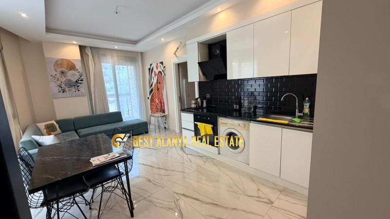 GÜLLERPINARI MAHALLESİ – ALANYA MERKEZ | KISA DÖNEM KİRALIK FULL EŞYALI 1+1 DAİRE