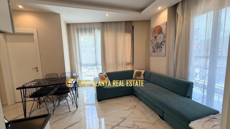 GÜLLERPINARI MAHALLESİ – ALANYA MERKEZ | KISA DÖNEM KİRALIK FULL EŞYALI 1+1 DAİRE