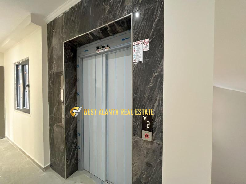 ALANYA SARAY MAHALLESİNDE TOKUŞ İNŞAATTA KİRALIK 1+1 DAİRE 24.000TL