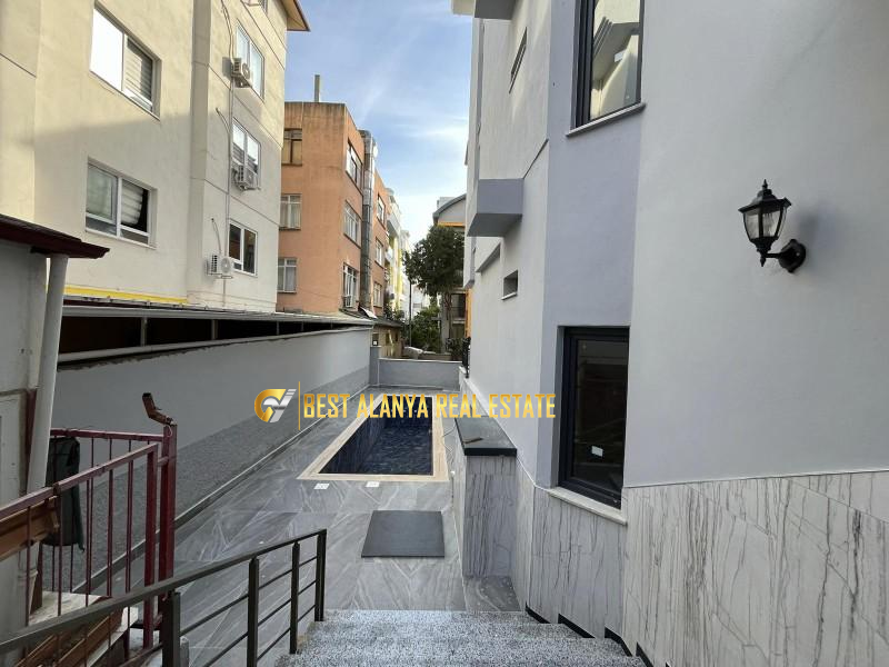 ALANYA SARAY MAHALLESİNDE TOKUŞ İNŞAATTA KİRALIK 1+1 DAİRE 24.000TL
