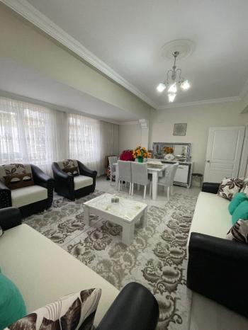 GÜVENAY - ÇORUM ULUKAVAK S. RUMİ İMAMHATİP ORTAOKULU CİVARI SATILIK 3+1 DAİRE