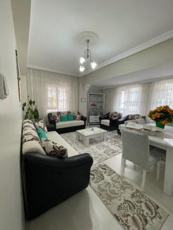 GÜVENAY - ÇORUM ULUKAVAK S. RUMİ İMAMHATİP ORTAOKULU CİVARI SATILIK 3+1 DAİRE