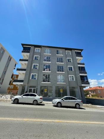 GÜVENAY - ÇORUM GÜLABİBEY KAFKASEVLERİ MEVKİİ EKİN CADDESİ ÜZERİ SATILIK 3+1 DAİRELER