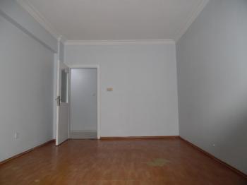 MUHİTTİN MAHALLESİNDE KİRALIK 3+1 ARAKAT DAİRE 