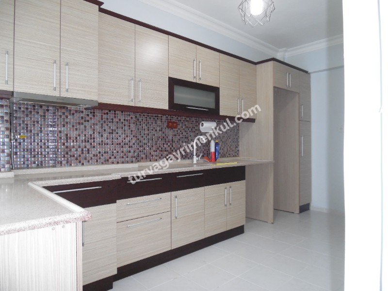 MUHİTTİN MAHALLESİNDE KİRALIK 3+1 ARAKAT DAİRE 
