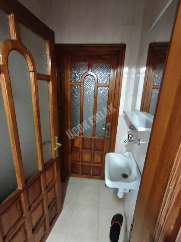 * ÜÇOK EMLAKTAN NAZMİ SAATÇİ MAH 3+1 145M² EBEVEYN BANYOLU TEMİZ BAKIMLI KOMPLE SATILIK BİNA * 