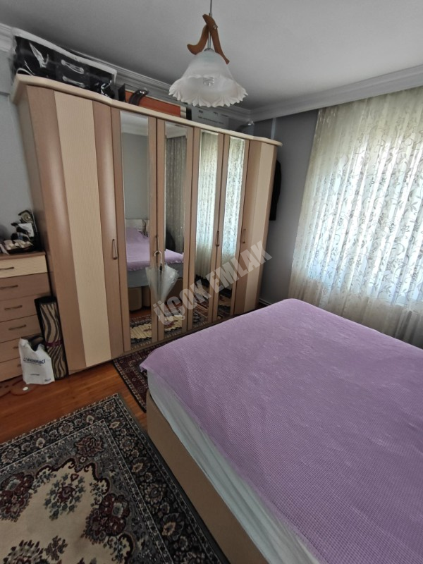 * ÜÇOK EMLAKTAN NAZMİ SAATÇİ MAH 3+1 145M² EBEVEYN BANYOLU TEMİZ BAKIMLI KOMPLE SATILIK BİNA * 