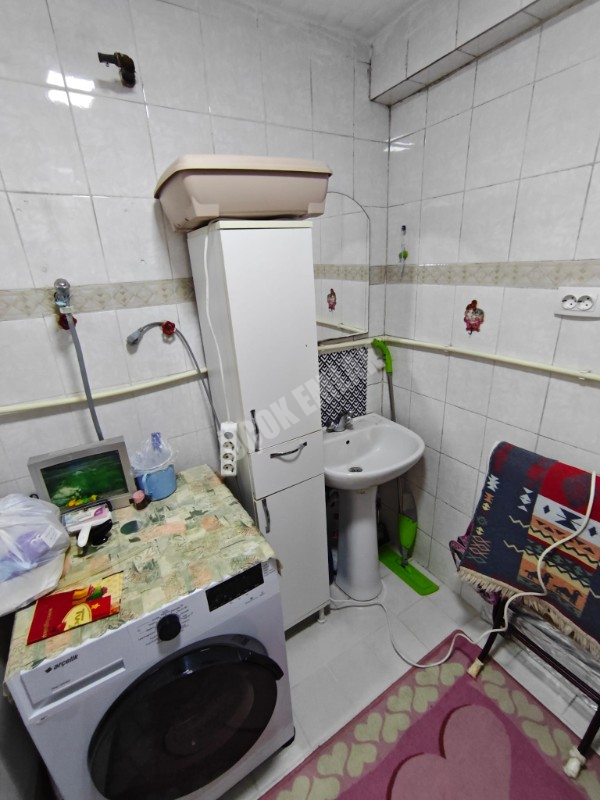 * ÜÇOK EMLAKTAN NAZMİ SAATÇİ MAH 3+1 145M² EBEVEYN BANYOLU TEMİZ BAKIMLI KOMPLE SATILIK BİNA * 