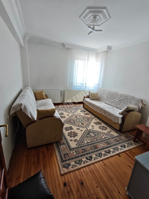 * ÜÇOK EMLAKTAN NAZMİ SAATÇİ MAH 3+1 145M² EBEVEYN BANYOLU TEMİZ BAKIMLI KOMPLE SATILIK BİNA * 