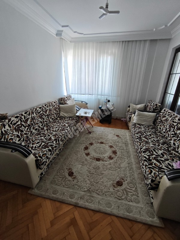 * ÜÇOK EMLAKTAN NAZMİ SAATÇİ MAH 3+1 145M² EBEVEYN BANYOLU TEMİZ BAKIMLI KOMPLE SATILIK BİNA * 