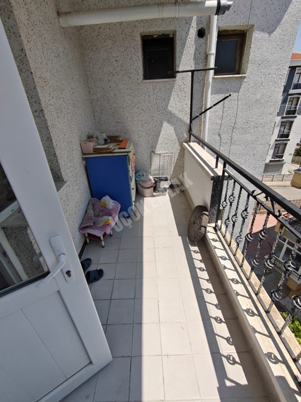 * ÜÇOK EMLAKTAN NAZMİ SAATÇİ MAH 3+1 145M² EBEVEYN BANYOLU TEMİZ BAKIMLI KOMPLE SATILIK BİNA * 