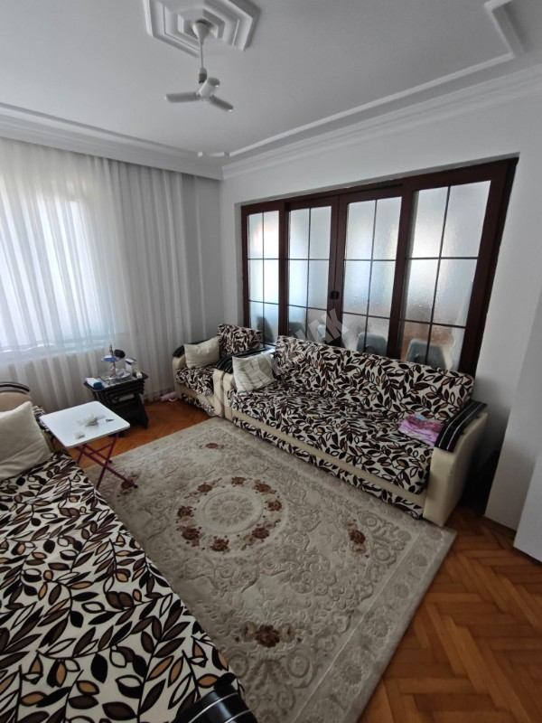 * ÜÇOK EMLAKTAN NAZMİ SAATÇİ MAH 3+1 145M² EBEVEYN BANYOLU TEMİZ BAKIMLI KOMPLE SATILIK BİNA * 