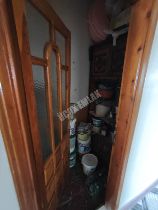* ÜÇOK EMLAKTAN NAZMİ SAATÇİ MAH 3+1 145M² EBEVEYN BANYOLU TEMİZ BAKIMLI KOMPLE SATILIK BİNA * 