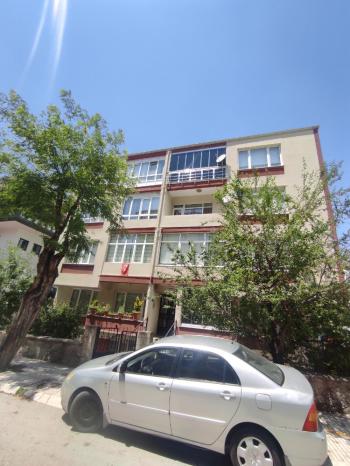 GÜVENAY -  ÇORUM BAHÇELİEVLER LİLA KARŞISI A.MUTFAK 3+1 EŞYALI KİRALIK