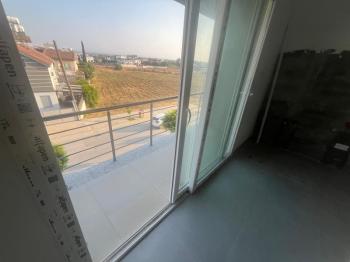 GÖNYELİ'DE AYLIK ÖDEMELİ 2+1 TİCARİ İZİNLİ İŞ YERİ